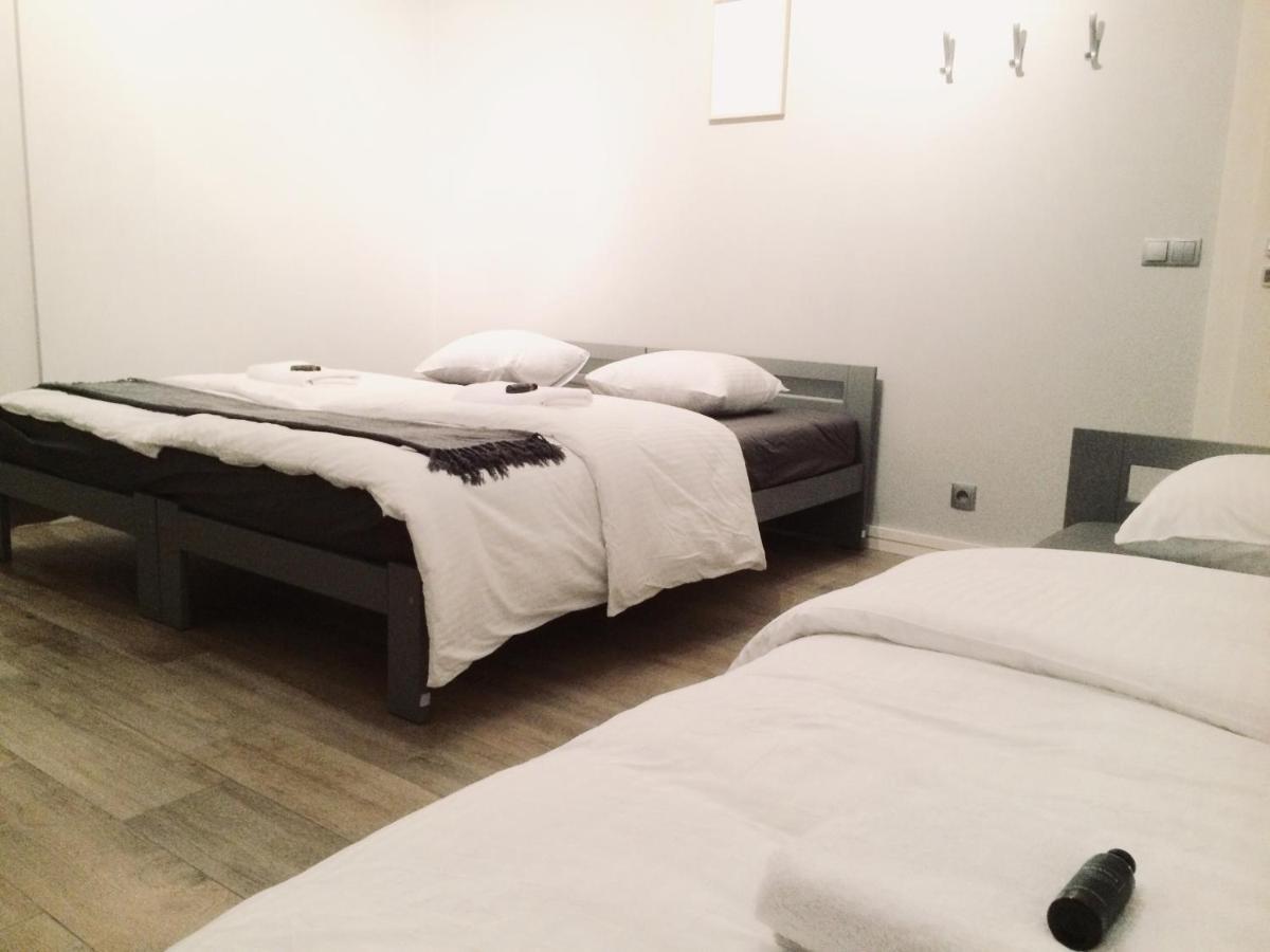 Fractal Guest Rooms - Poznan Centrum Andersia Square & Old Town Room photo
