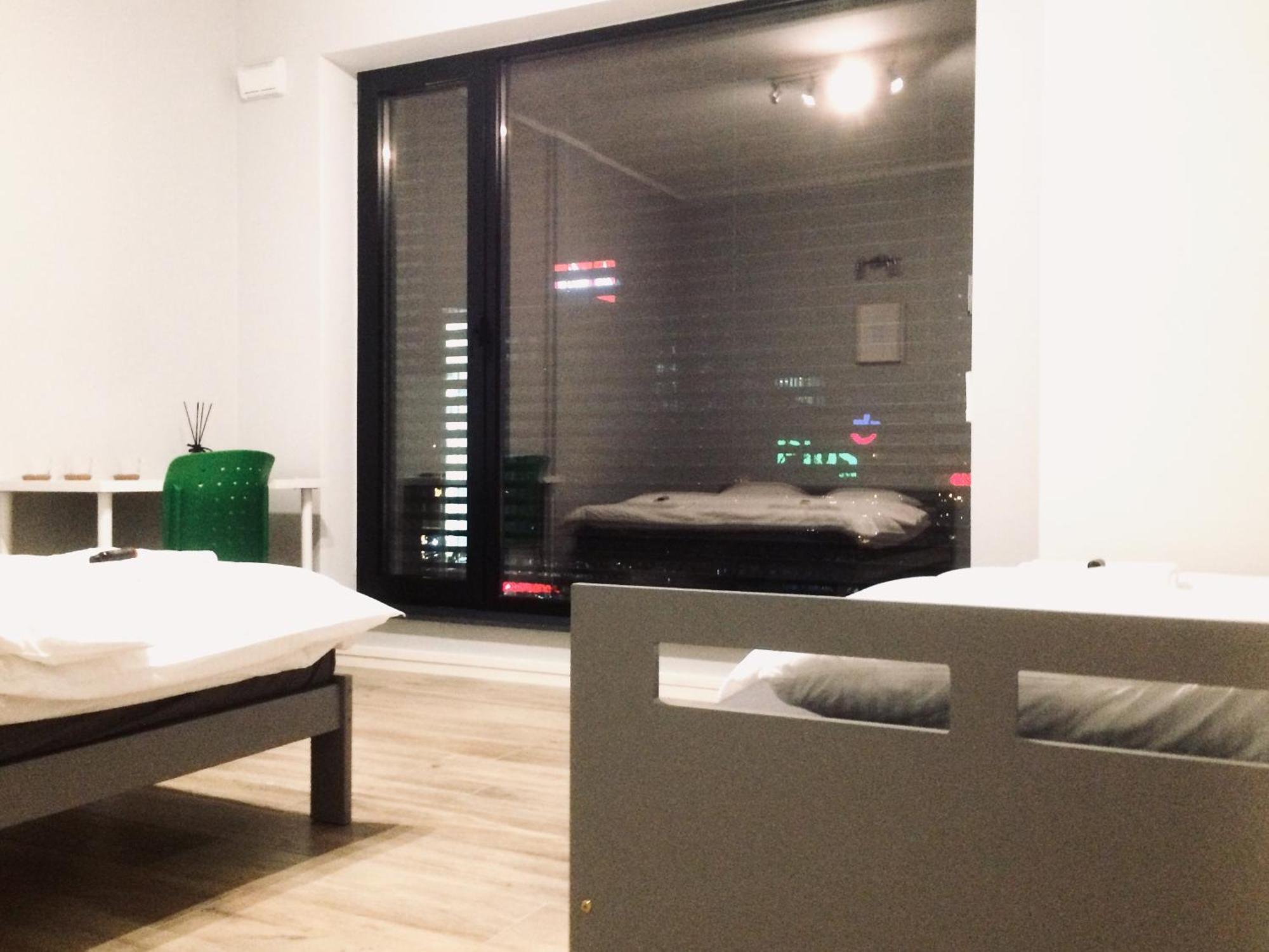 Fractal Guest Rooms - Poznan Centrum Andersia Square & Old Town Room photo